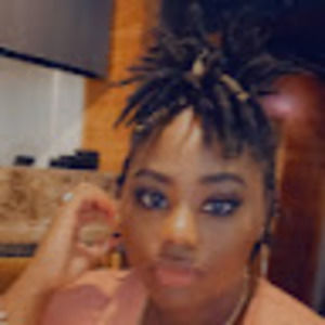 Meet your Posher, Elicia